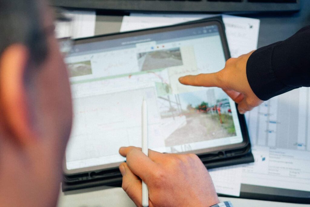 Baupläne zusehen auf einem Tablet