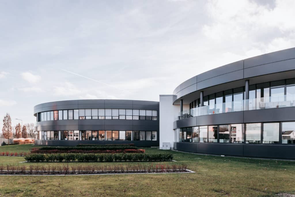 Außenaufnahme eines Bürogebäudes in Bochum